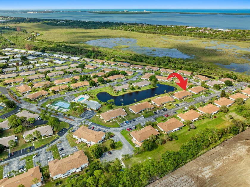 Step into this welcoming 2-bed, 2-bath condo in a gated 55+ - photo 38