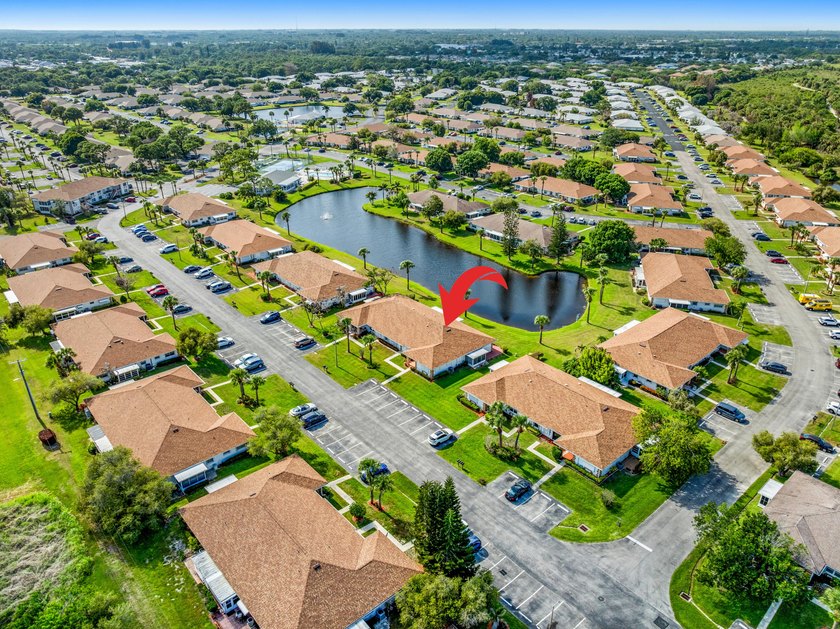 Step into this welcoming 2-bed, 2-bath condo in a gated 55+ - photo 41