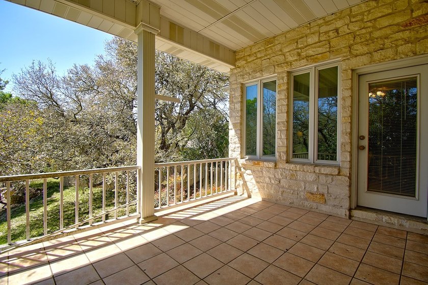 Beautiful Home In Wonderful Riverhill Subdivision. Located On A - photo 28