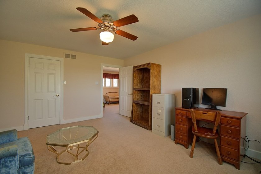 Beautiful Home In Wonderful Riverhill Subdivision. Located On A - photo 46