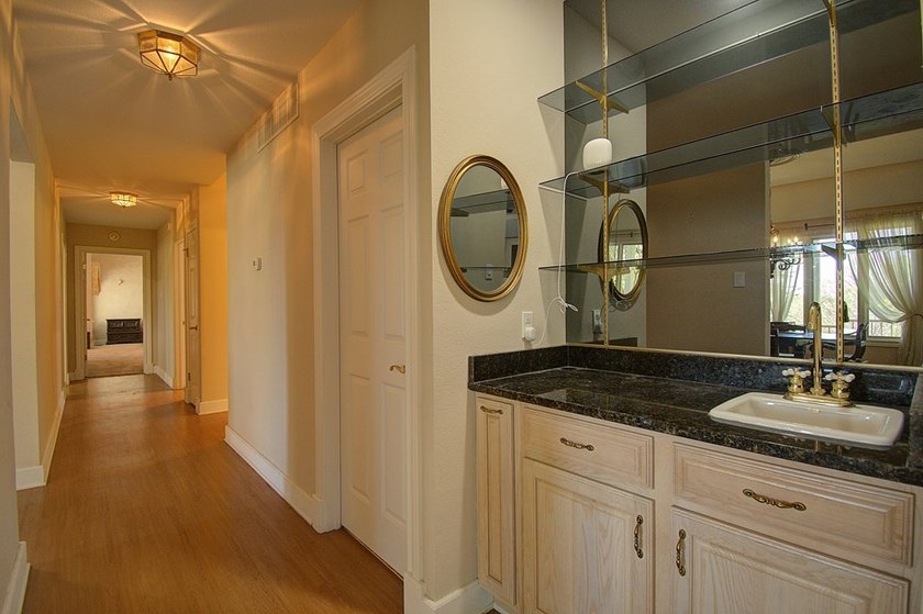Beautiful Home In Wonderful Riverhill Subdivision. Located On A - photo 49