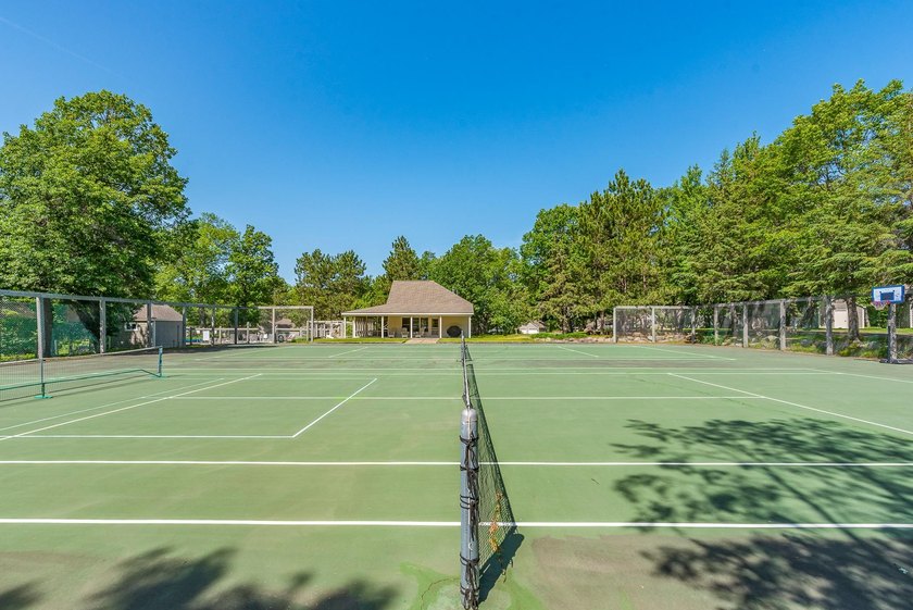 LOCATION-LOCATION-LOCATION! East Pointe Association -quiet end - photo 42
