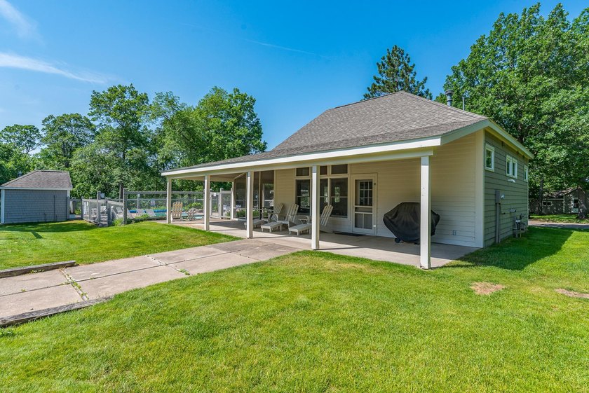 LOCATION-LOCATION-LOCATION! East Pointe Association -quiet end - photo 43