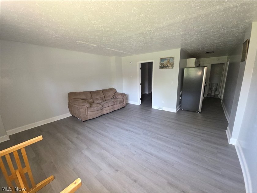 Prime opportunity to add this renovated 5-unit asset to your - photo 15