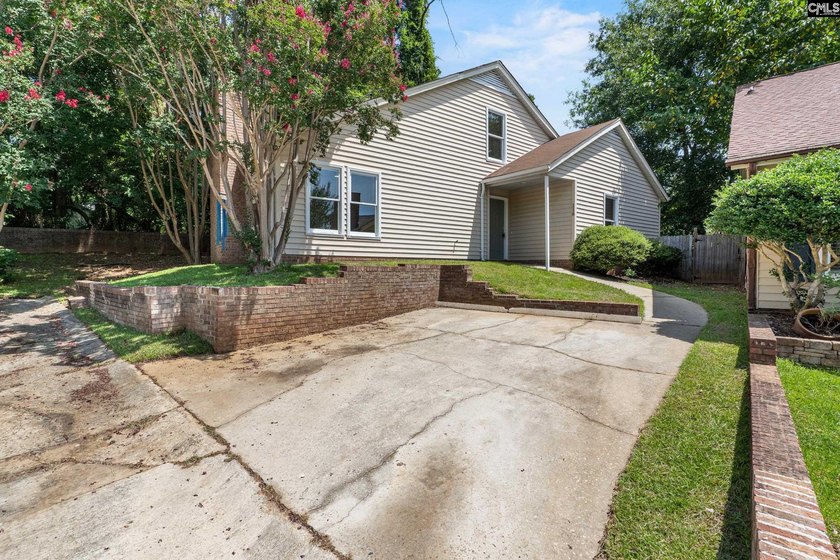 This beautifully updated 3 bedroom, 2 bathroom home, where - photo 2