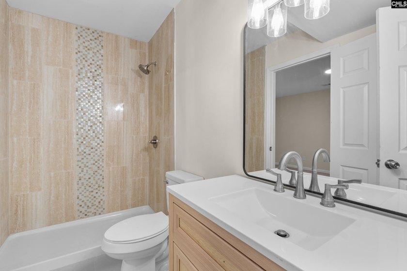 This beautifully updated 3 bedroom, 2 bathroom home, where - photo 9