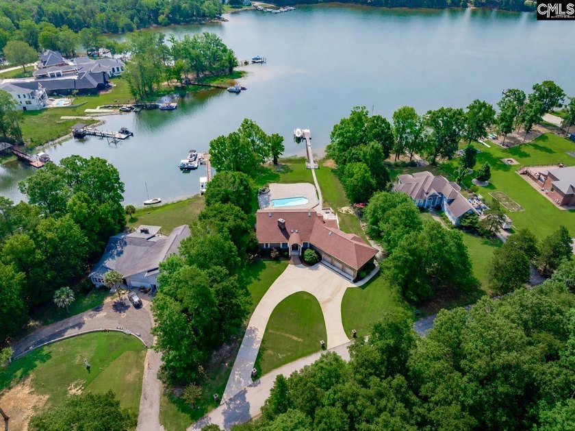 Lakefront living on Lake Murray - 150 feet of water frontage - photo 3