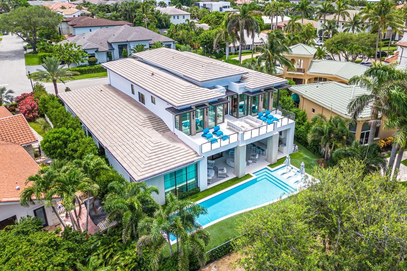 Located in the prestigious Royal Palm Yacht &amp; Country Club, this - photo 23