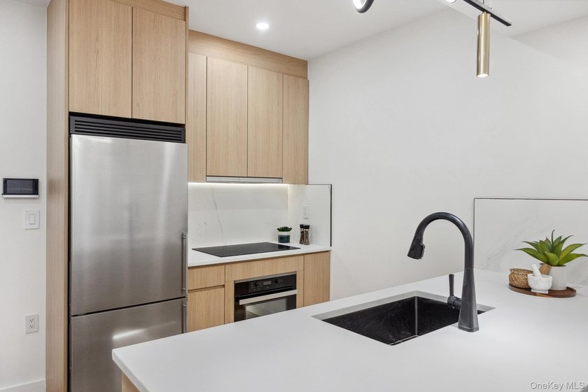 Introducing Vista Noble Tower. A total of 42 upscale residences - photo 11