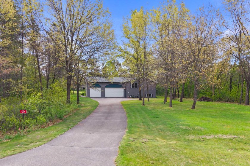 Lake Arrowhead Pines Course! This well-maintained, 3 BD, 3 BA, 3 - photo 35