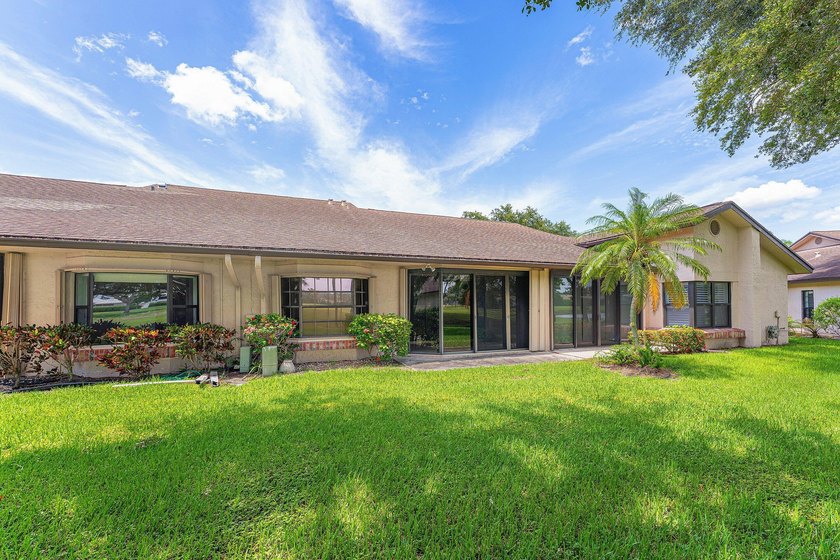 DISCOVER THE INCREDIBLE POTENTIAL OF THIS SPACIOUS VILLA IN A - photo 34