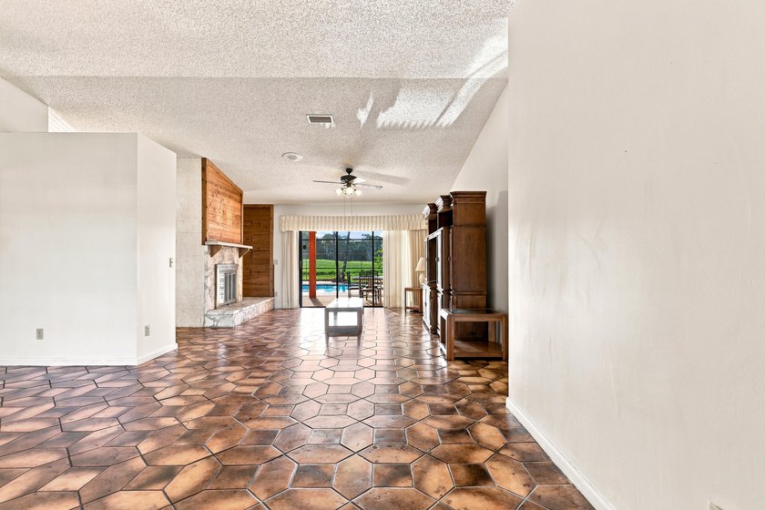 Spacious 4-bedroom, 2-bathroom pool home offering incredible - photo 14