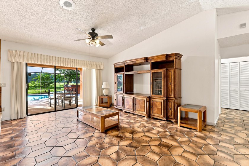Spacious 4-bedroom, 2-bathroom pool home offering incredible - photo 18