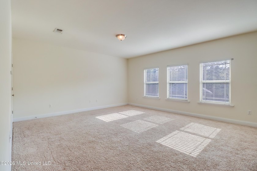 Spacious Family Home or Investment Opportunity in D'Iberville - photo 17