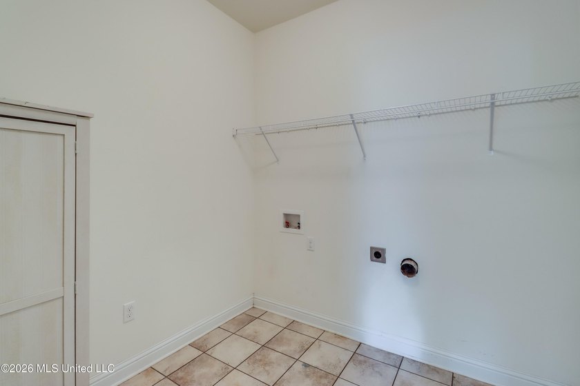 Spacious Family Home or Investment Opportunity in D'Iberville - photo 21