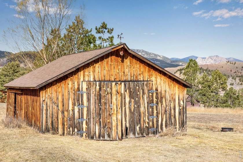 Same house, new PRICE!!! Welcome to your serene mountain retreat - photo 33