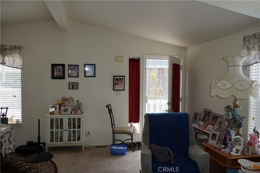 FOR ALL SHOWINGS CALL AGENT - photo 9