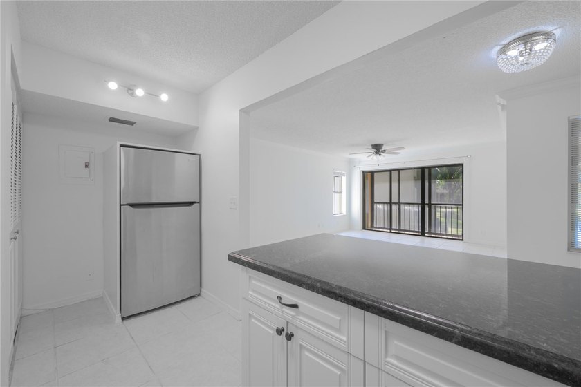 Welcome to your newly remodeled stylish 3-bedroom 2-bath - photo 15