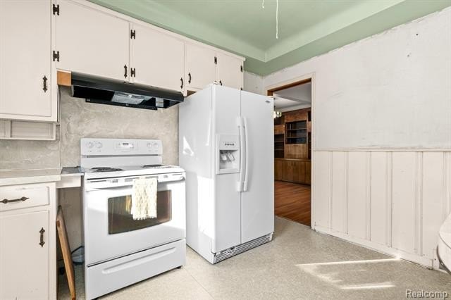 *OFFERS DUE MONDAY, JULY 20 @ NOON* Owned by the same family for - photo 17