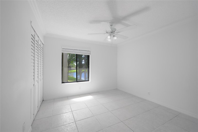 Welcome to your newly remodeled stylish 3-bedroom 2-bath - photo 17