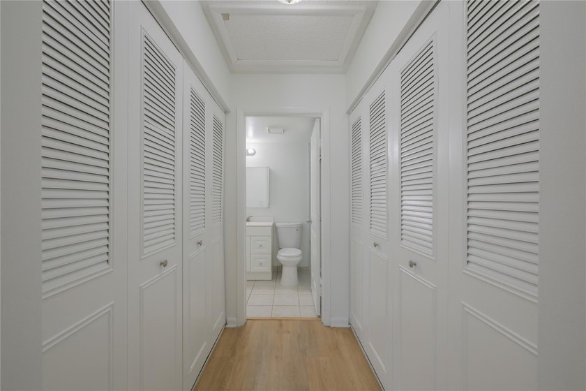Welcome to your newly remodeled stylish 3-bedroom 2-bath - photo 26