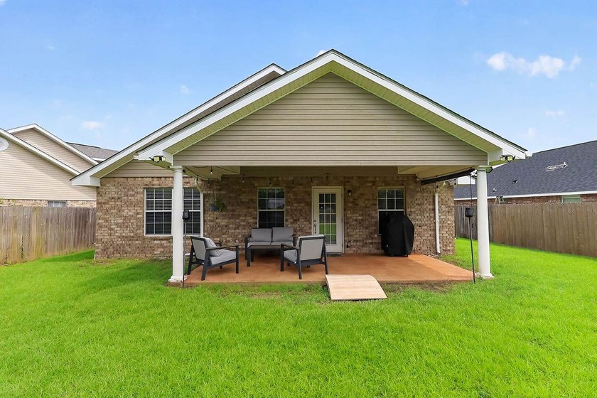 Ocean Springs home on a quiet cul-de-sac, framed with beautiful - photo 35