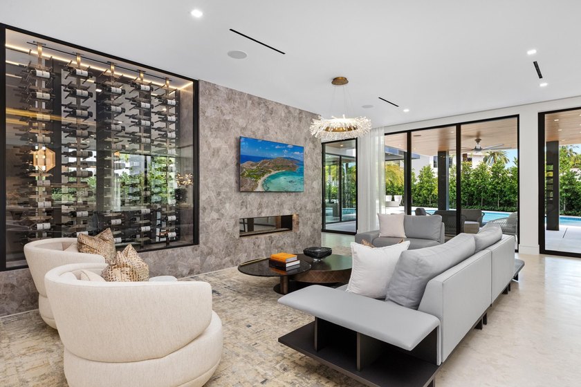 Located at 217 Thatch Palm Drive within the prestigious Royal - photo 5