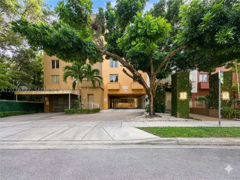 Live in the heart of Coconut Grove in this bright, top floor - photo 2
