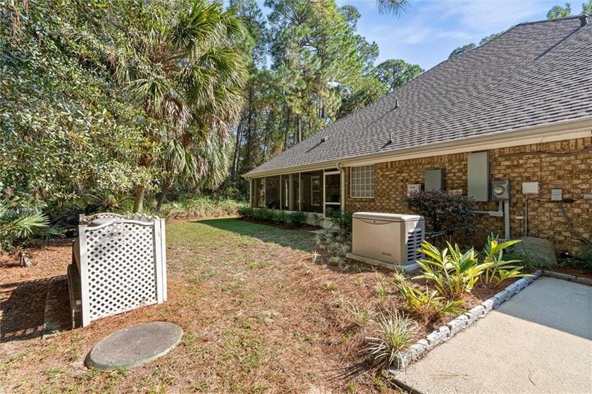 Perched on a quiet street on Dauphin Island's peaceful, highly - photo 40