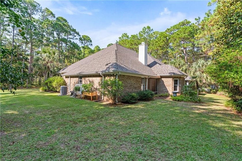 Perched on a quiet street on Dauphin Island's peaceful, highly - photo 41