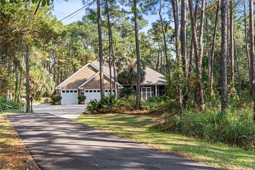 Perched on a quiet street on Dauphin Island's peaceful, highly - photo 46