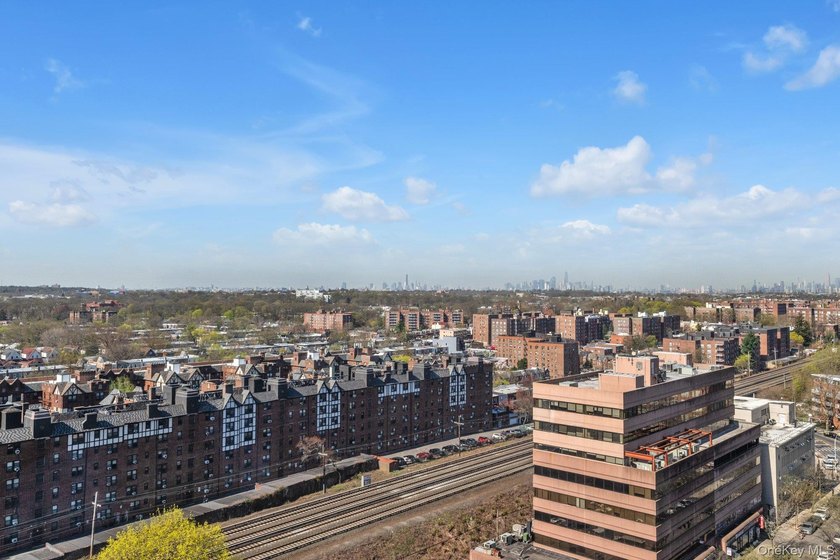 Welcome to 18K at Gerard Towers in the heart of Forest Hills - photo 17