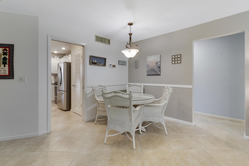 Only available ground-floor end unit in the sought-after - photo 6