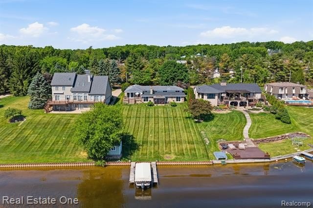Beautifully updated Woodland Lake home where you can enjoy - photo 2