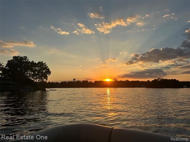 Beautifully updated Woodland Lake home where you can enjoy - photo 3