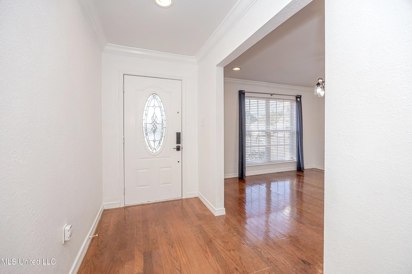 Conveniently located minutes from the interstate and downtown - photo 9