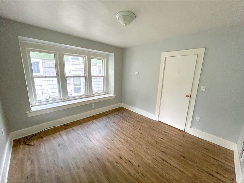 Huge Duplex in the Homestead Heights neighborhood of the City of - photo 12