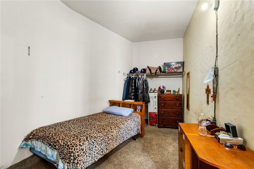 Investment opportunity in Wilmington! This well-maintained - photo 10