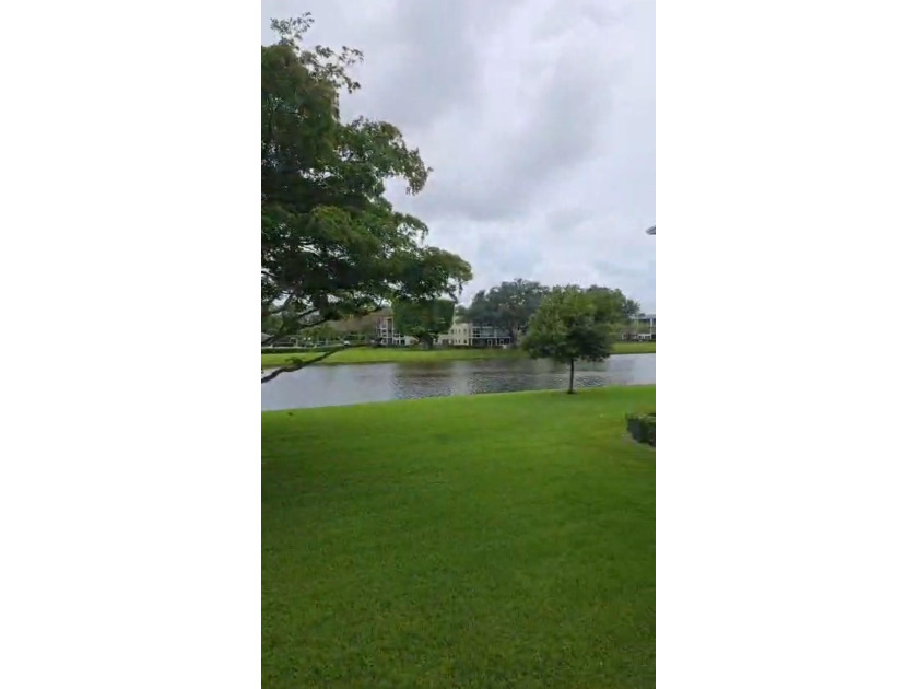 Beautiful residence located in a meticulously maintained 55+ - photo 2