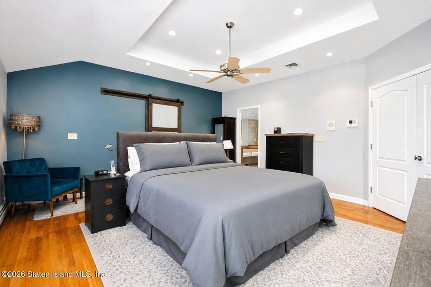 WELCOME TO THIS EXCEPTIONAL CUSTOM-BUILT 2 FAMILY COLONIAL - photo 25