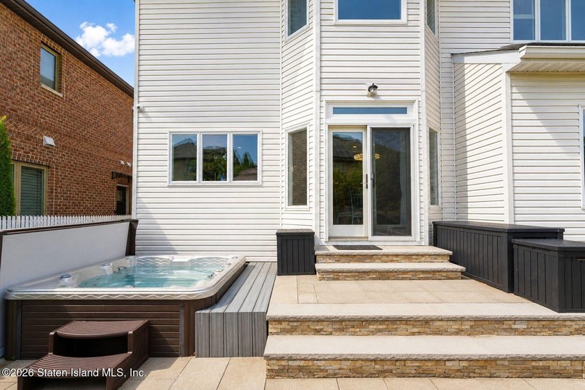 WELCOME TO THIS EXCEPTIONAL CUSTOM-BUILT 2 FAMILY COLONIAL - photo 46