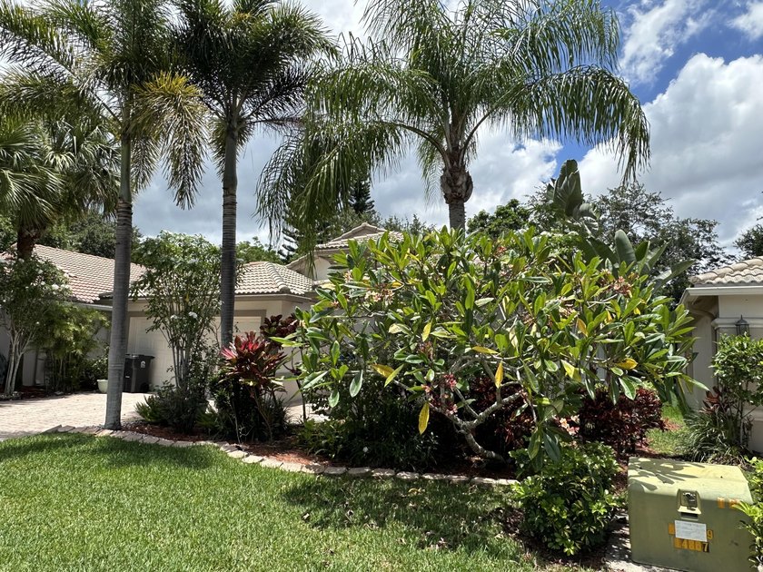 Experience the best of active adult living in this charming and - photo 3