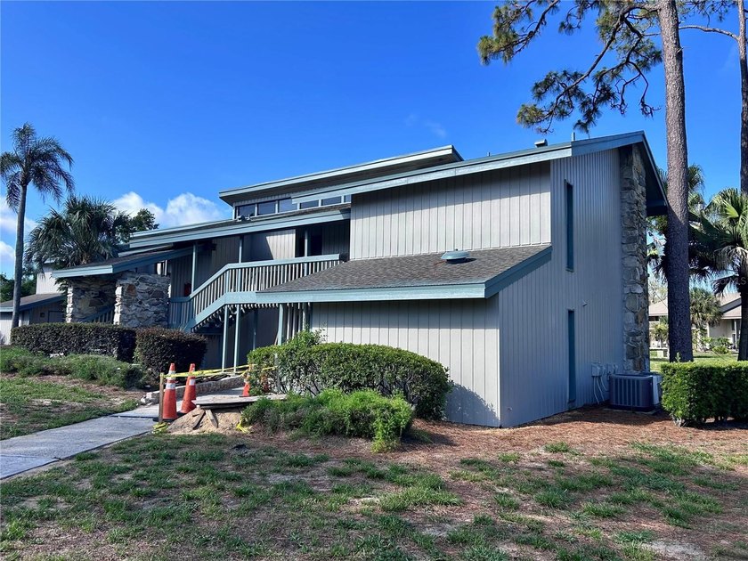 Located in the established Grenelefe community, this studio - photo 2