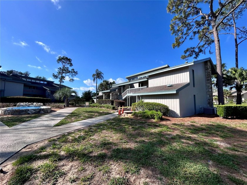 Located in the established Grenelefe community, this studio - photo 3