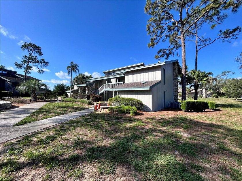 Located in the established Grenelefe community, this studio - photo 4