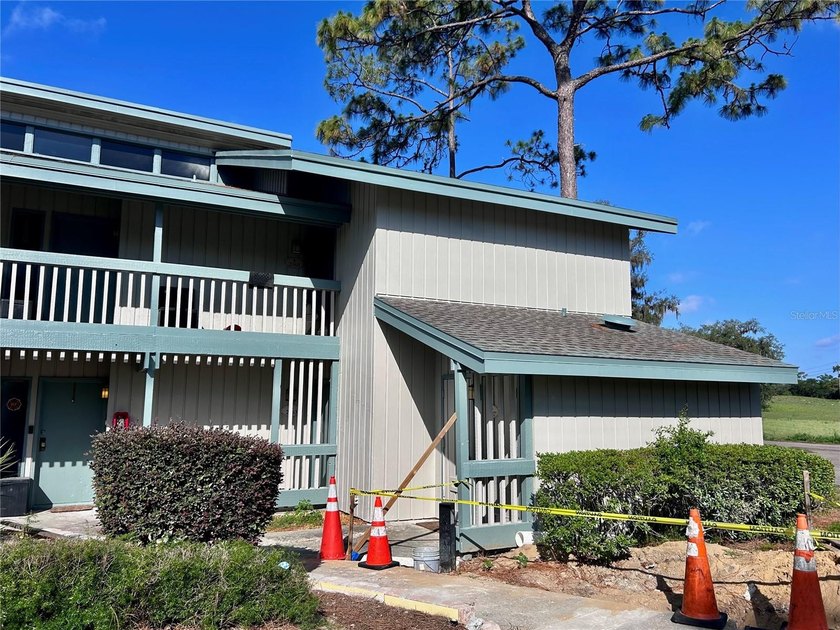 Located in the established Grenelefe community, this studio - photo 5
