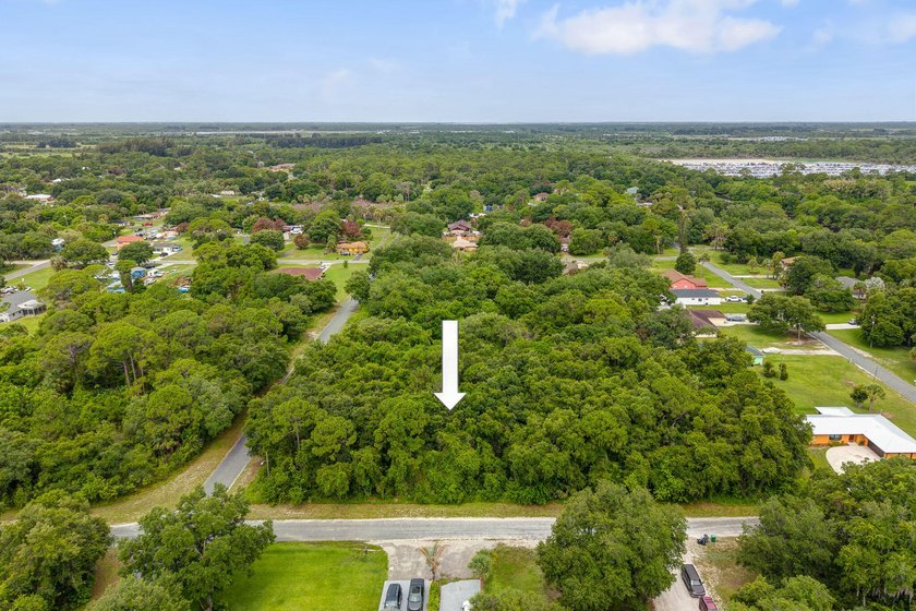 Excellent vacant lot on N 47th St in Fort Pierce, offering a - photo 4