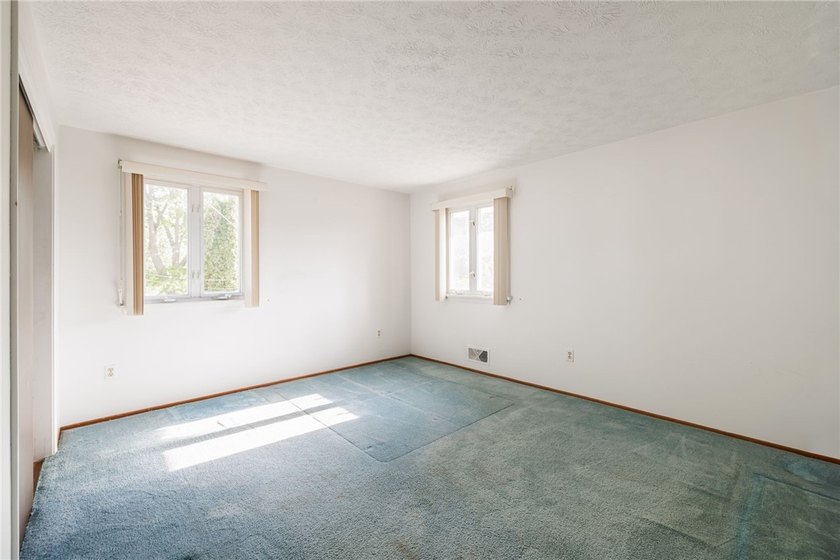 This well-maintained 3-bedroom, 1.5-bath split level home offers - photo 22