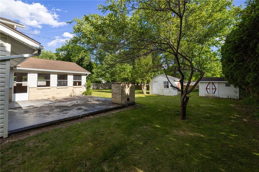 This well-maintained 3-bedroom, 1.5-bath split level home offers - photo 35