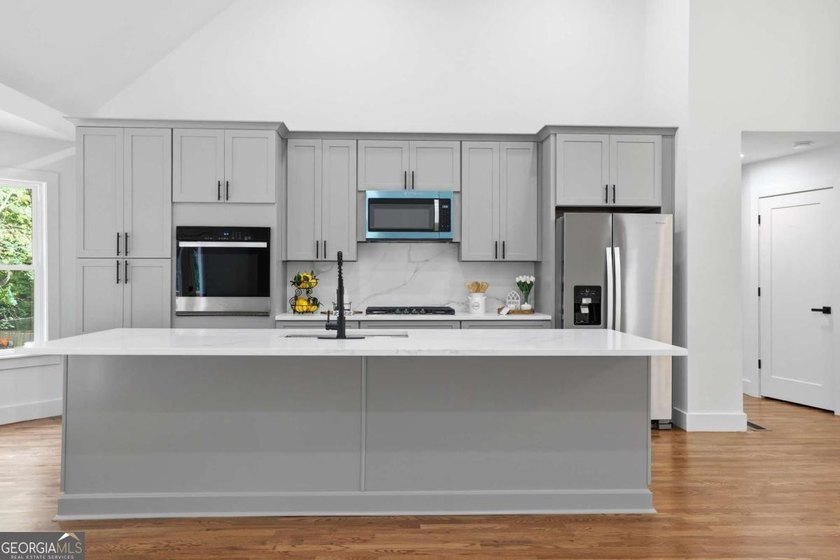 Completely renovated and move-in ready, this beautifully updated - photo 11